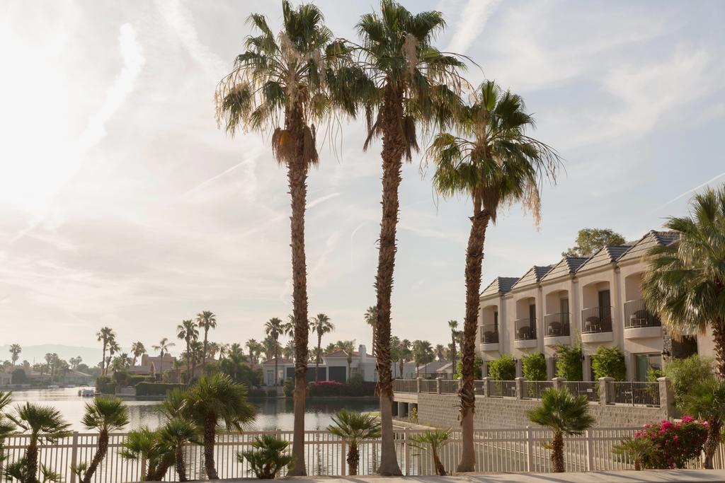 The Chateau At Lake La Quinta Exterior photo