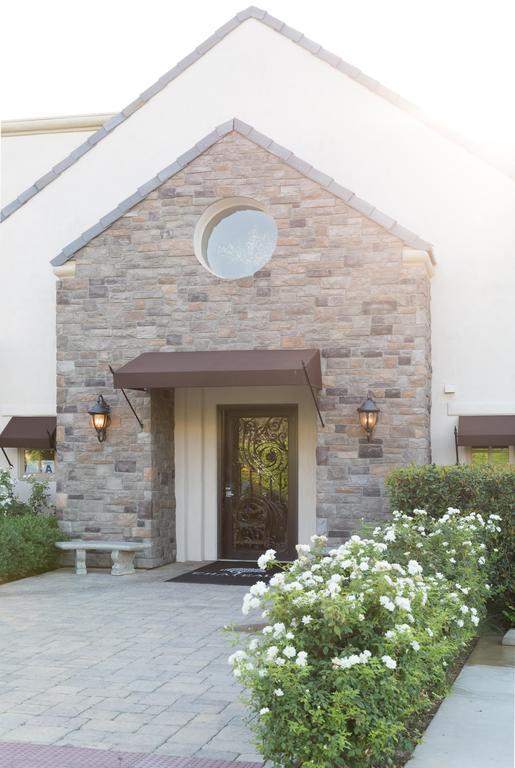 The Chateau At Lake La Quinta Exterior photo