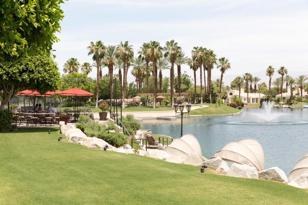 The Chateau At Lake La Quinta Exterior photo