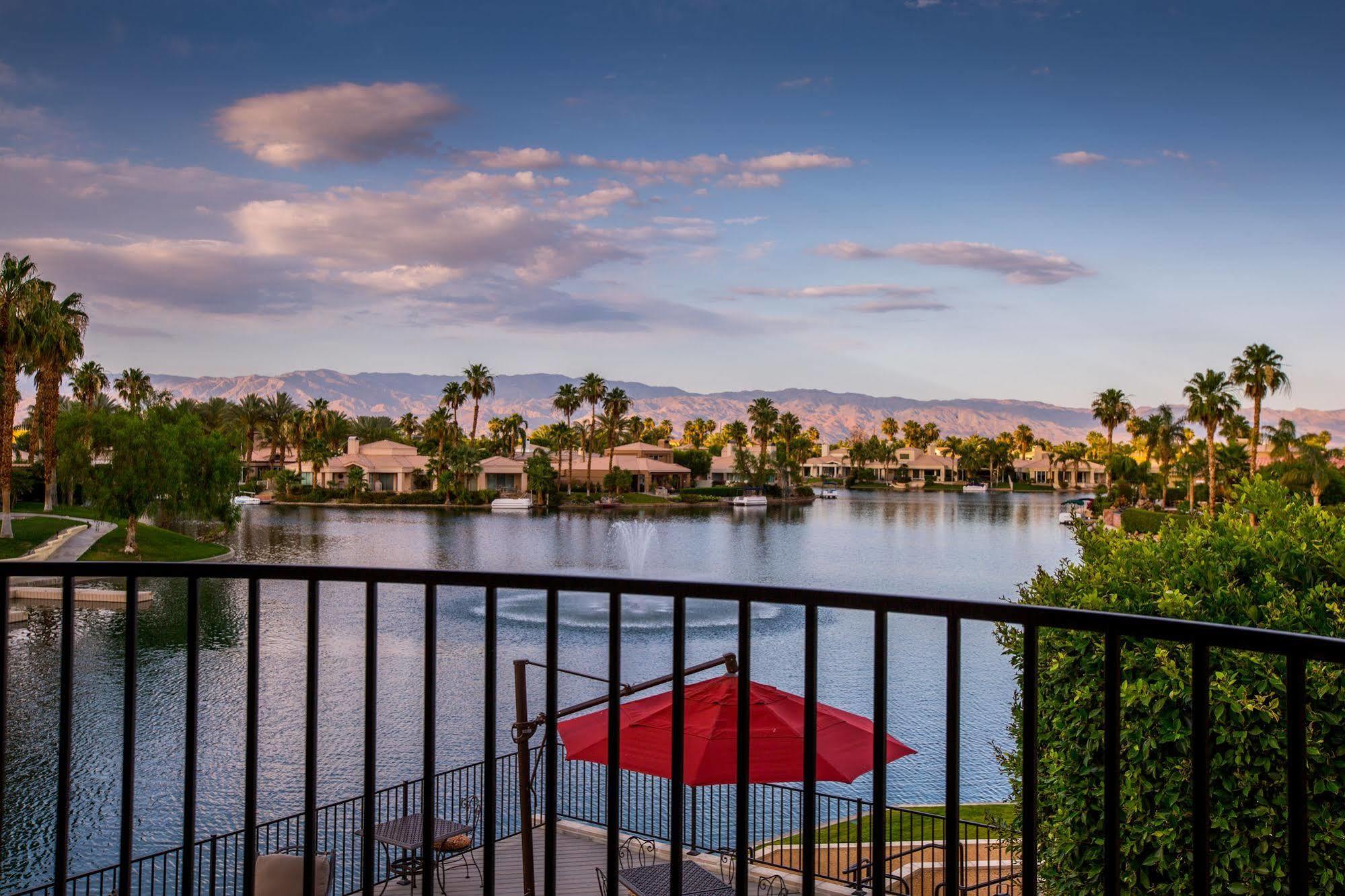 The Chateau At Lake La Quinta Exterior photo